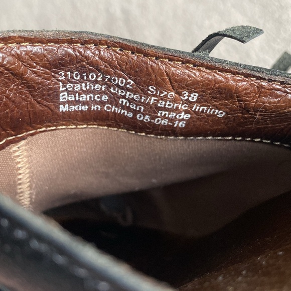 Dansko "Deni" Black Leather Fringe Stunned Block Heel Clogs/Mules Size 7.5 - 8 ! - Picture 7 of 13